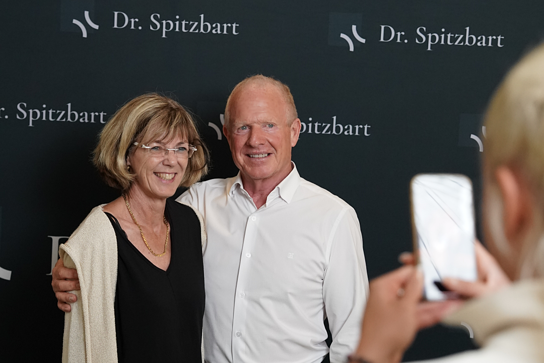 Dr. Spitzbart beim Seminar mit einer Teilnehmerin